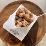 Lea’s Rice Burgers. - 国産軟骨唐揚げ