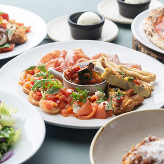 ウエストエブリ(エルセーヌ) Elsie - White Wedge Leather Sandal (Women) | Forever