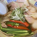 いせのじょう - 辛口ラーメン、チャーシュー1,300円