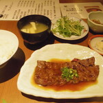 元祖くじら屋 - ステーキの定食