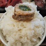 わ楽 - 豚バラねぎ巻きオンザライス(新米)！