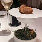 銀座 レカン - タジャスカオリーブのマドレーヌ