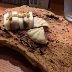 れだん - 鶏肝いぶりがっこの最中と〆鯖のサンドイッチ