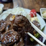 ナカガワ☆スエ食堂 - 食べごたえMax！特大のサイコロステーキ