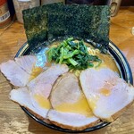 ラーメン 末廣家 - 