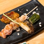 炭火割烹とも - つくね、むねナンコツ串、スプラウト、パリパリ胡瓜