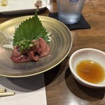 鳥焼と魚菜の店 厨 日向屋 - レバー刺し