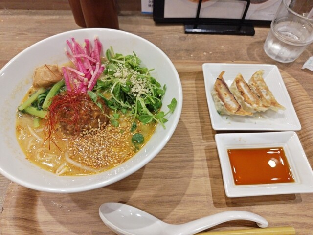 T'sたんたん エキュート上野店 （ティーズタンタン） - 上野/担々麺