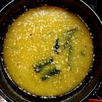 俺の中華たなか家 - 味噌味つけ汁はワカメと白胡麻入り☆