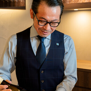 オーナーソムリエの心地よいサービス