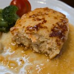 キッチン ブルー グローブ - ハンバーグの断面