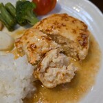 キッチン ブルー グローブ - 海老と豆腐のハンバーグは柔らかい