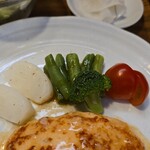 キッチン ブルー グローブ - 備え付け野菜のアップ