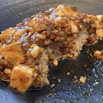 中国菜 柏ノ木 - 麻婆豆腐の下にはしっかりご飯が入っています