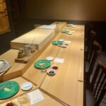 鮨処 池上 - カウンター席