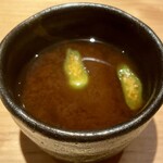 鮨処 池上 - オクラの赤だし