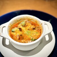 malca - 臓物の旨味をしっかり蓄えながらもきれいな味わいの、但馬牛トリッパに感動！
                  ハチノス、ギアラ、センマイ、ミノ…
                  食感のバリエーションもあって、私の中ではトリッパ界の最高峰(^^)
