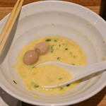 NIBOSHI MANIA - 恵味の冷やし嶽きみソバの底に残ったスープ