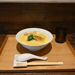 NIBOSHI MANIA - 恵味の冷やし嶽きみソバ着丼