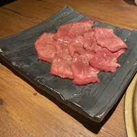 和牛とタン 焼肉 とみ 新橋本店 - 