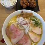 鶏そば・から揚げ専門店らーめんえびす - 