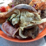 amam dacotan 表参道店 - アンチョビキャベツとじゃがいもグリルベーコンサンド