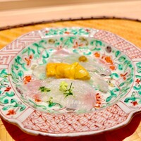 炎水 - 徳島の真鰈を福井の赤雲丹、肝醤油と山葵で　その歯応えと甘み！