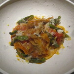 GapricE - ランプレドット：牛ギアラ（牛の第四胃袋）をトマトソースと胡椒で煮込んだイタリア料理です。レモンを削って爽やかに仕上げてあります。