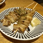 串焼きロマン 八氣 - 鶏かわ