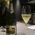 GapricE - MONTE ROSSA モンテロッサ イタリア シャルドネ スパーク：香り良く、微細でやわらかい泡。（私）