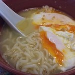 魚市場 旬 - サッポロ一番塩ラーメン（自宅）