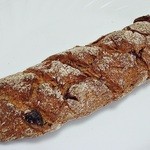 ラトリエ ドゥ プレジール - ﾊﾟﾝ ｵ ｾｰｸﾞﾙ ｵ ﾉﾜ ｴ ﾚｻﾞﾝ　350円　（2013/8）　（＾＾ｂ