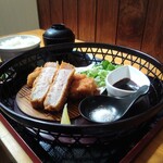 食空間 ゆるり - 厚切りロースカツ定食 税込み1400円