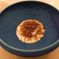 Maison DIA Mizuguchi - 食べられるスモークシャボン玉・名古屋コーチン卵のポーチドエッグ・北海道産インカの目覚め・トリュフをすりおろして
