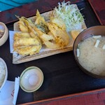 261939953 - ふぐの天ぷら　定食