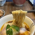 中華そば 麺壁九年 - ストレートの細麺、このスープの魅力を引き出してると思った。