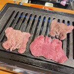 牛肉商 牛旬三郎 - 