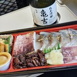 NewDays - 料理写真:三沢八戸弁当＋豊盃