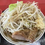 ラーメン もっけだの - 『ラーメンニンニク野菜マシマシ』