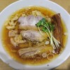 親鶏中華そば 綾川 本店