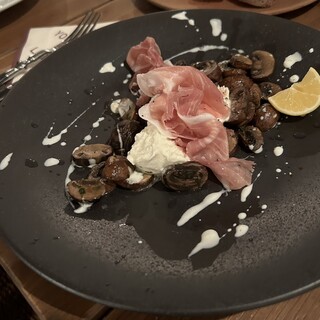 galerie+wine cafe TURM_1