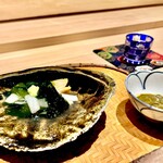 炎水 - 続いて食べ比べ、6時間蒸した島根の黒鮑　暖かい餡で