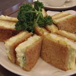 ウエスト青山ガーデン - タマゴサンドイッチ（ライ麦パン・トースト）