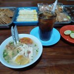 Warung Soto Gading 1 - エステーがタンニン強くてとてもおいしい！