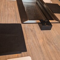 焼肉うしごろ 西麻布本店 - 半個室は窓側でカーテンで仕切られる形