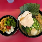 横浜ラーメン 相馬家 - 特撰ラーメン＋無料ライス