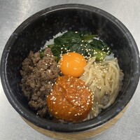 石焼きビビンバ