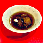 用心棒 - アブラは三種類から選択出来て、焦がしニンニク脂の"黒脂"を選びました♪