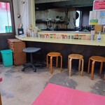 東和ラーメン - 店内