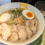 塩生姜らー麺専門店 MANNISH 淡路町本店 - 塩生姜らー麺肉増し味玉+後半生姜酢で楽しみます☆